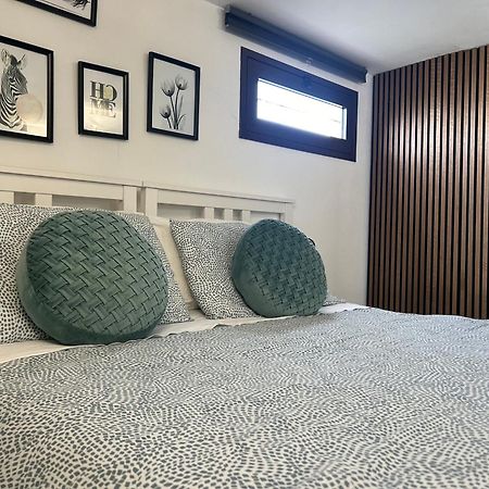 Apartamento Casa Con Piscina E Vista Mare Dal Giardino Fanusa Exterior foto