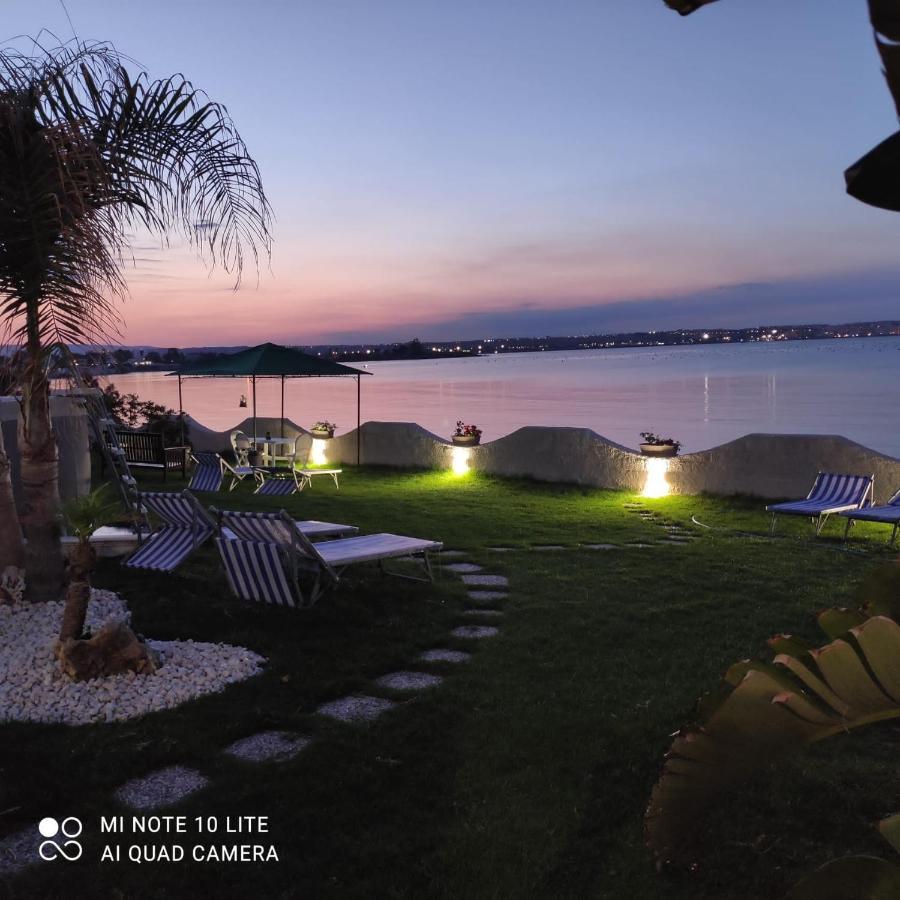 Apartamento Casa Con Piscina E Vista Mare Dal Giardino Fanusa Exterior foto