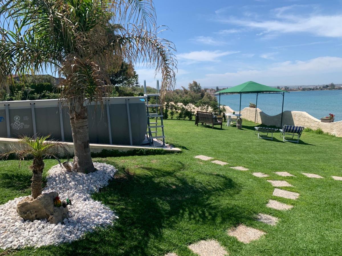 Apartamento Casa Con Piscina E Vista Mare Dal Giardino Fanusa Exterior foto