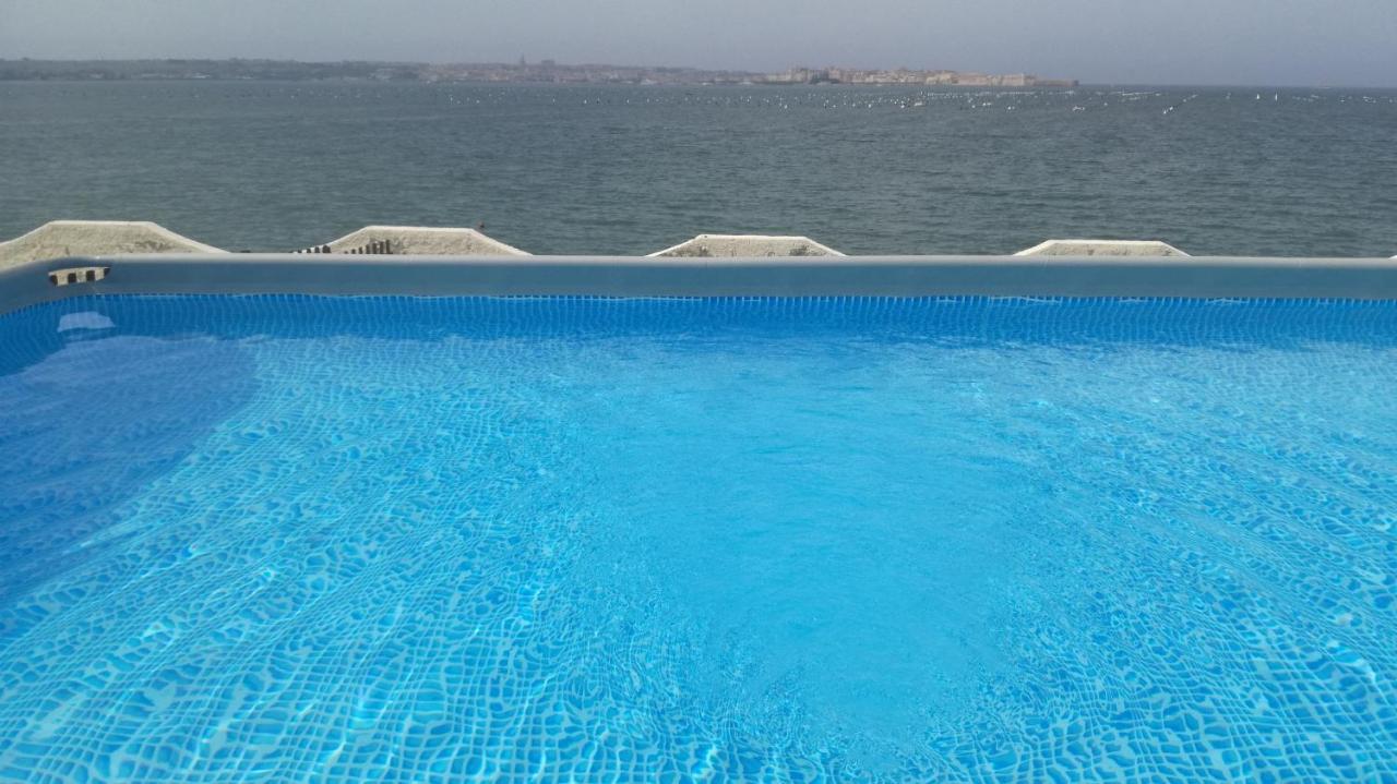 Apartamento Casa Con Piscina E Vista Mare Dal Giardino Fanusa Exterior foto